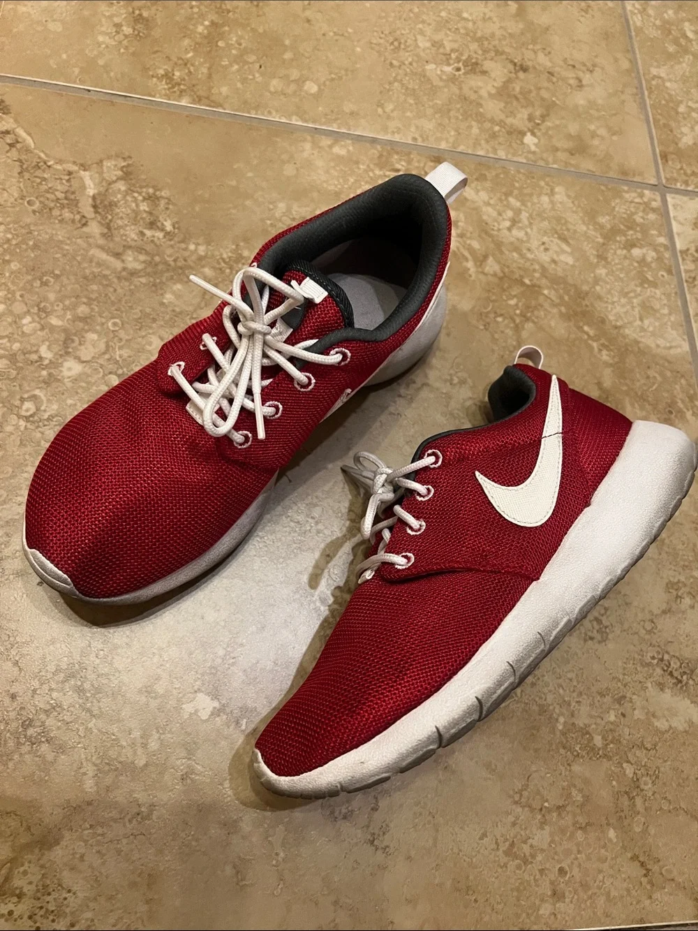 Nike Roshe One Shoes